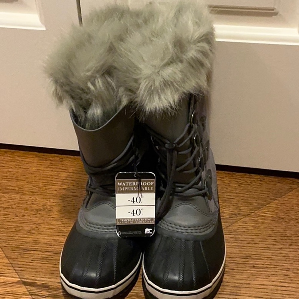 NWT Women’s Sorel Winter boots size U.S. 5